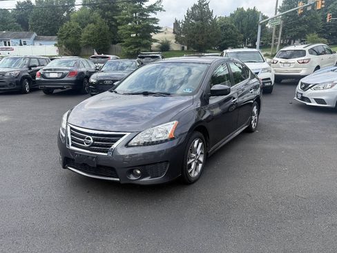Used 2014 Nissan Sentra SR w/ SR Driver Package FWD image 9
