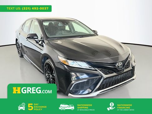 Used 2023 Toyota Camry XSE FWD image 1