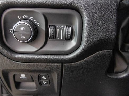 New 2026 RAM 1500 4x4 Crew Cab image 31
