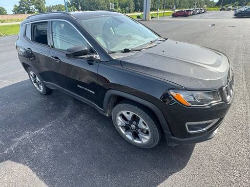 Used 2018 Jeep Compass Limited w/ Navigation Group AWD/4WD image 8