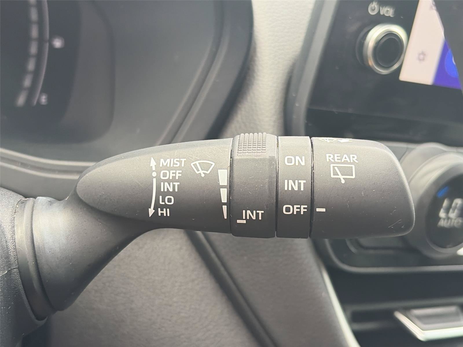 Used 2025 Toyota Grand Highlander AWD image 10
