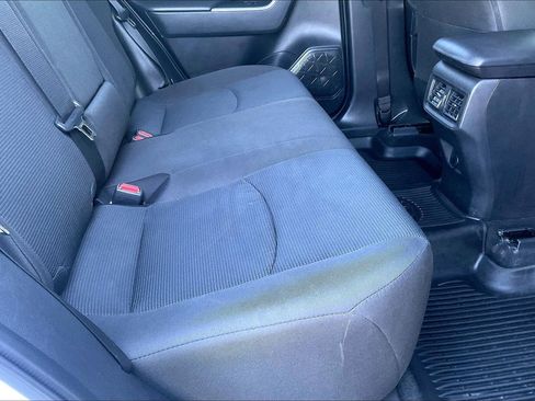 Used 2022 Toyota RAV4 LE image 18