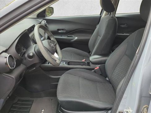 Used 2023 Nissan Kicks SV w/ Exterior Package FWD image 16