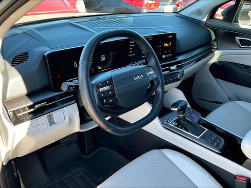 Certified 2026 Kia Sportage EX image 32