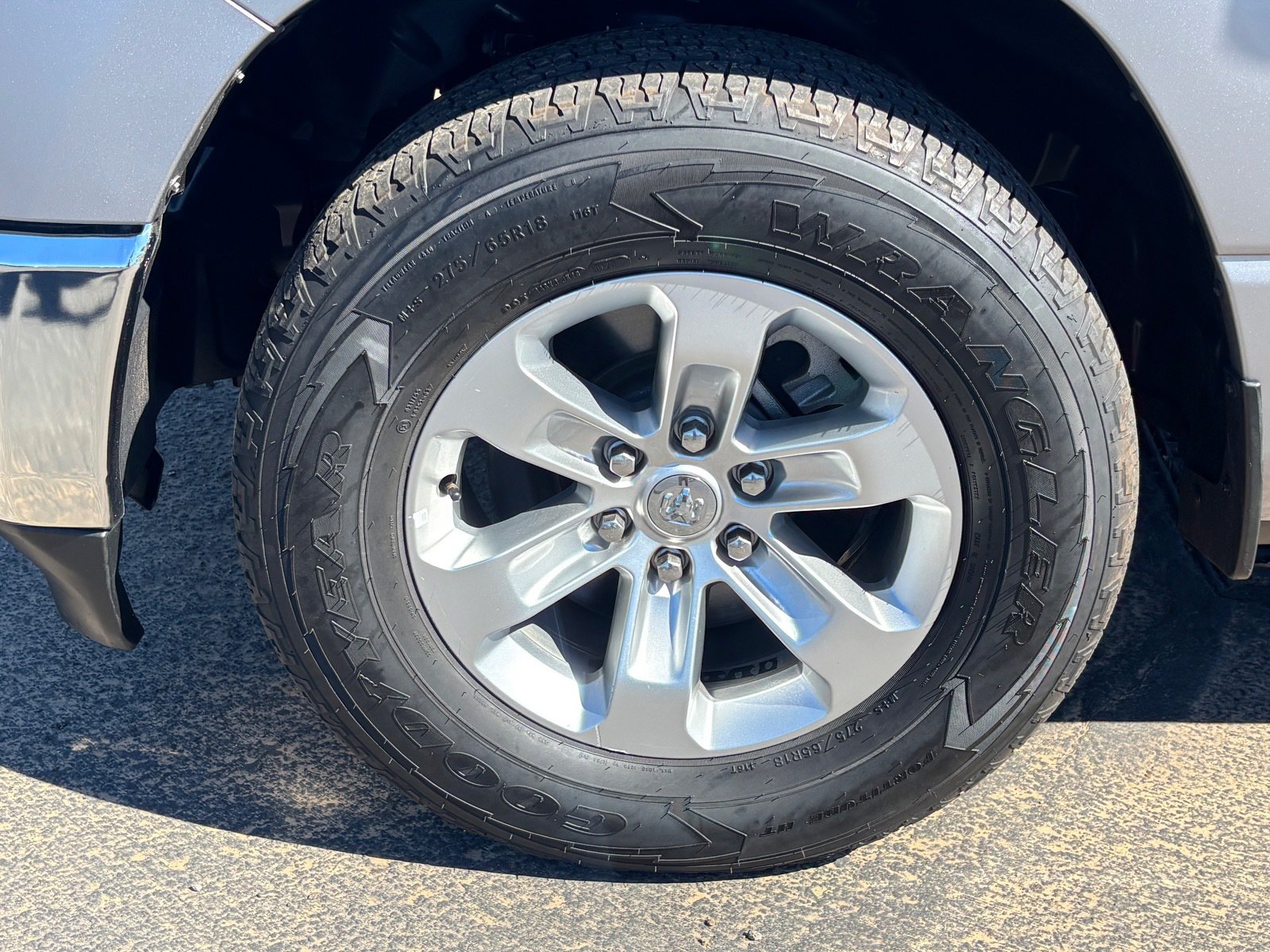 Used 2024 RAM 1500 Laramie RWD image 10