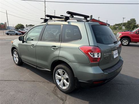 Used 2015 Subaru Forester 2.5i Premium w/ All-Weather Package AWD/4WD image 5