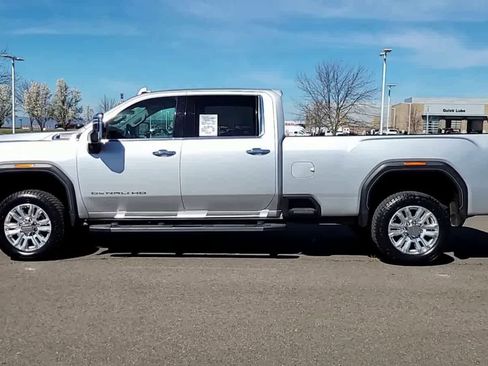 Used 2022 GMC Sierra 3500 Denali w/ Technology Package image 5