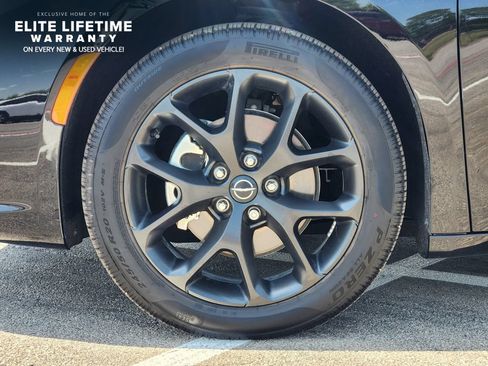 Used 2026 Chrysler Pacifica Select w/ S Appearance Package FWD image 9