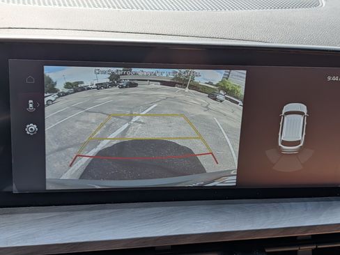 Certified 2025 Kia Telluride AWD image 27