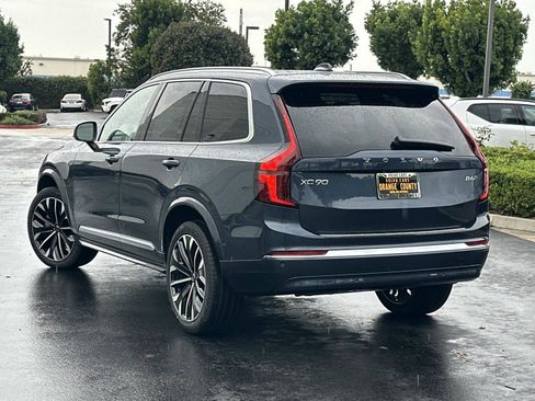 New 2026 Volvo XC90 B6 Plus w/ Protection Package Premier image 5