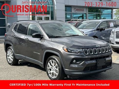 Used 2022 Jeep Compass Latitude AWD/4WD image 1