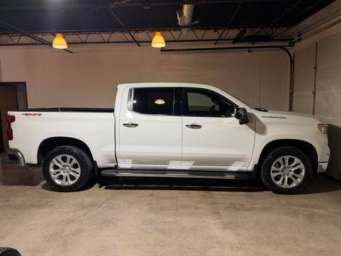 Used 2023 Chevrolet Silverado 1500 LTZ AWD/4WD image 5