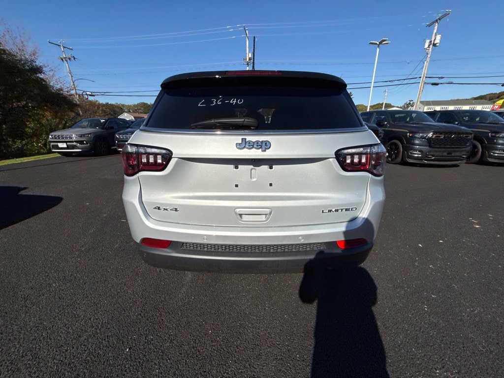 New 2026 Jeep Compass Limited AWD/4WD image 4