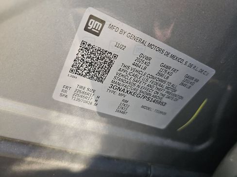 Used 2023 Chevrolet Equinox LT FWD image 18