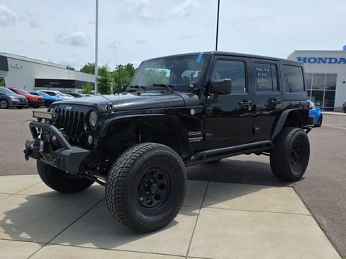 Used 2016 Jeep Wrangler Unlimited Sport w/ Max Tow Package AWD/4WD image 7
