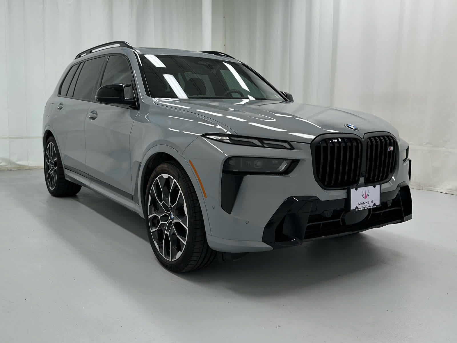Used 2026 BMW X7 M60i AWD/4WD image 1