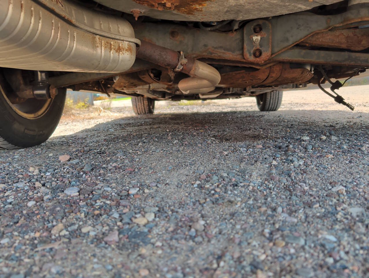 Used 2000 Saturn L-Series LS2 FWD image 16