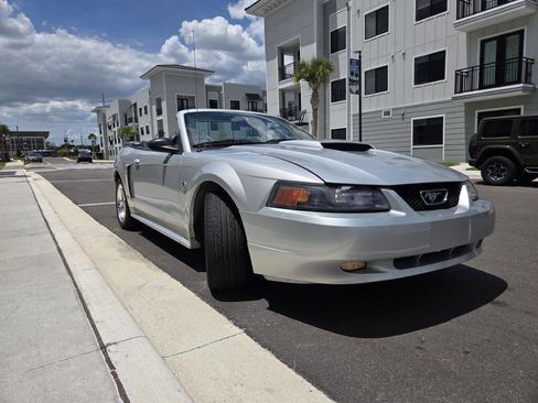 Used 2004 Ford Mustang GT RWD image 8