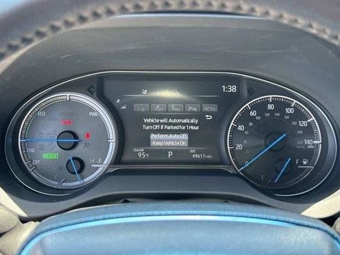 Used 2021 Toyota Venza AWD/4WD image 20