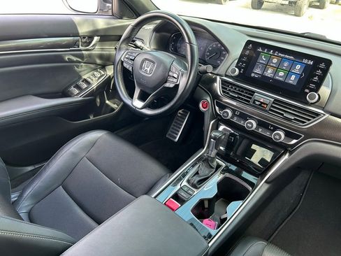 Used 2022 Honda Accord Sport image 9
