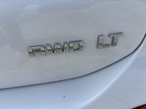 Used 2023 Chevrolet Equinox LT w/ Driver Convenience Package AWD/4WD image 14