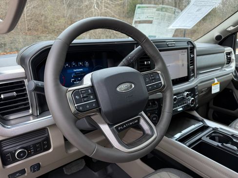 Used 2026 Ford F450 Platinum w/ Platinum Plus Package image 29