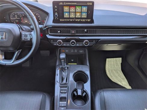 Used 2022 Honda Civic Touring image 7