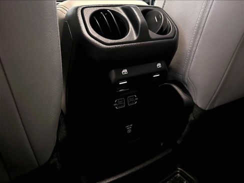 Used 2023 Jeep Wrangler Unlimited Sahara AWD/4WD image 29
