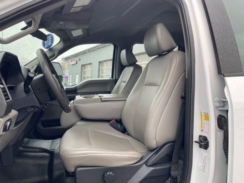 Used 2022 Ford F250 XL w/ Power Equipment Group image 10