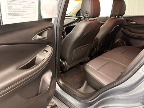 Used 2022 Buick Encore GX Preferred w/ Sport Touring Package image 29