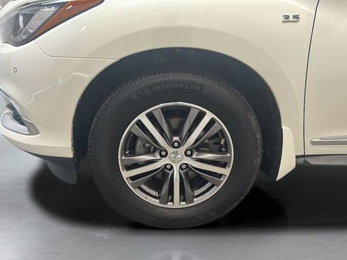 Used 2017 INFINITI QX60 Luxe AWD/4WD image 9