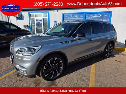 Used 2020 Lincoln Aviator Reserve AWD/4WD image 1