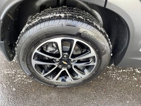 Used 2025 Chevrolet TrailBlazer LT w/ Driver Confidence Package image 32