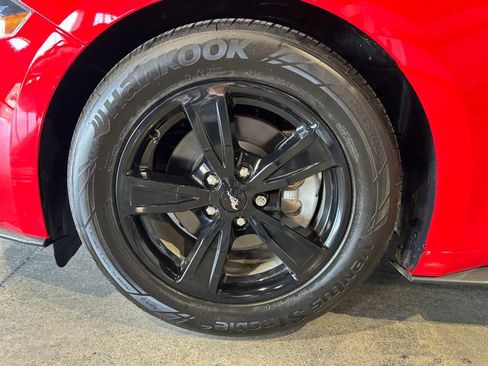 Used 2022 Ford Mustang Coupe RWD image 21