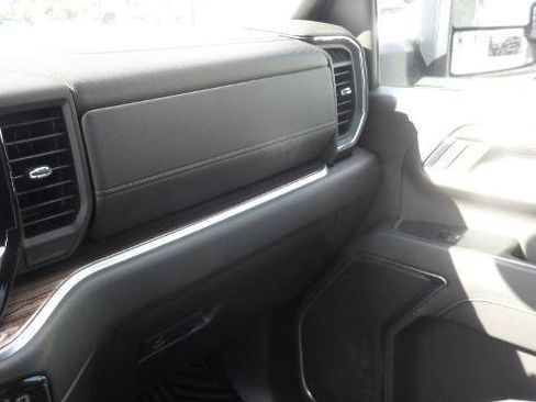 Used 2024 Chevrolet Silverado 2500 LT w/ Convenience Package AWD/4WD image 31