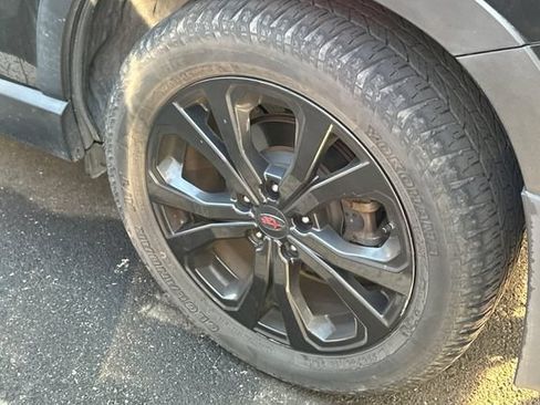 Used 2019 Subaru Forester Premium AWD/4WD image 4