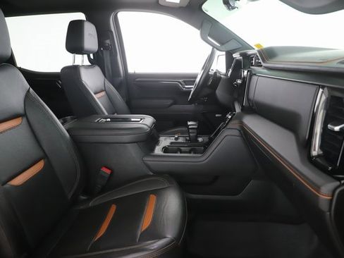 Used 2022 GMC Sierra 1500 AT4 w/ AT4 Premium Package image 32