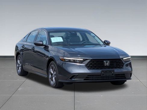 Certified 2023 Honda Accord EX image 7