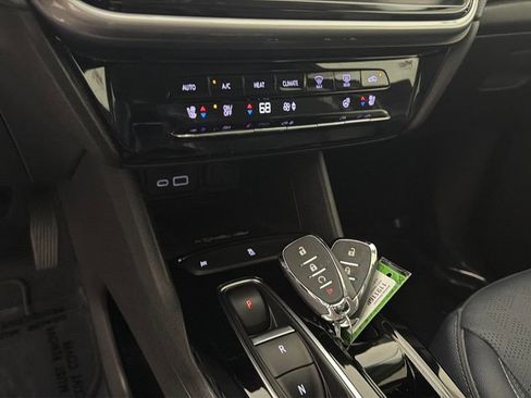 Certified 2023 Chevrolet Bolt EUV Premier FWD image 22