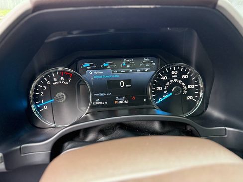 Used 2017 Ford F150 King Ranch w/ Equipment Group 601A Luxury AWD/4WD image 13