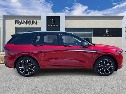 New 2026 Lincoln Nautilus Reserve AWD/4WD image 8
