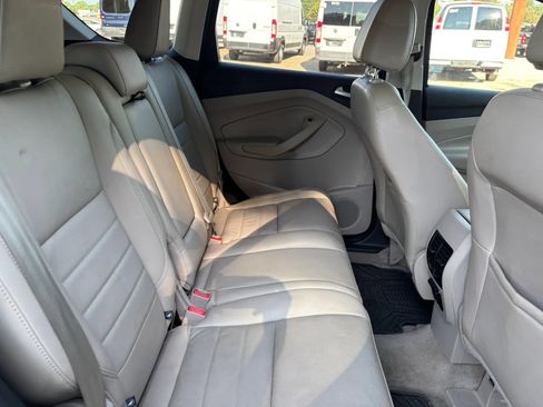 Used 2016 Ford Escape SE w/ SE Leather Comfort Package AWD/4WD image 16