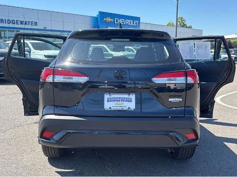 Used 2024 Toyota Corolla Cross AWD Hybrid image 12