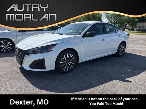Used 2025 Nissan Altima 2.5 SV FWD image 1
