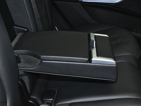 Used 2023 BMW X7 xDrive40i w/ M Sport Package image 59