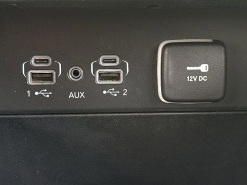 Used 2023 Jeep Grand Cherokee L Laredo image 20