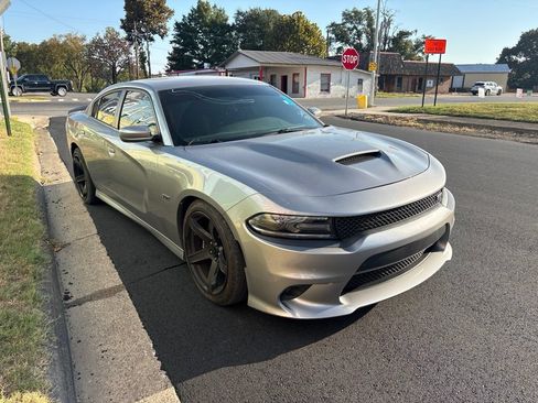 Used 2018 Dodge Charger R/T Scat Pack RWD image 8