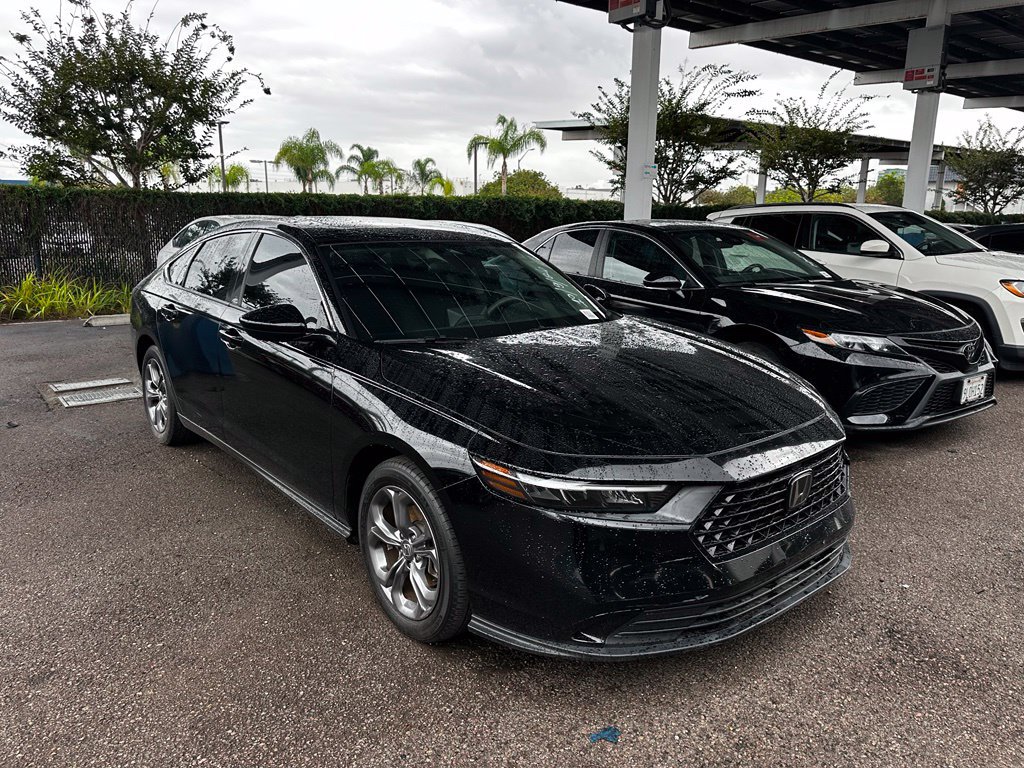 Used 2024 Honda Accord EX image 10