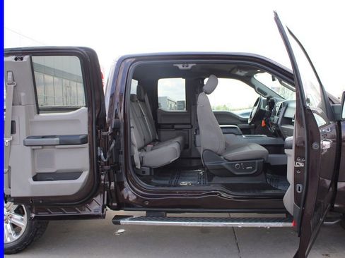 Used 2018 Ford F150 XLT w/ Equipment Group 302A Luxury image 24