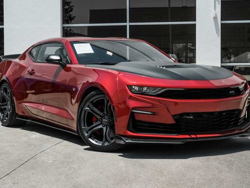 Used 2022 Chevrolet Camaro SS RWD image 6